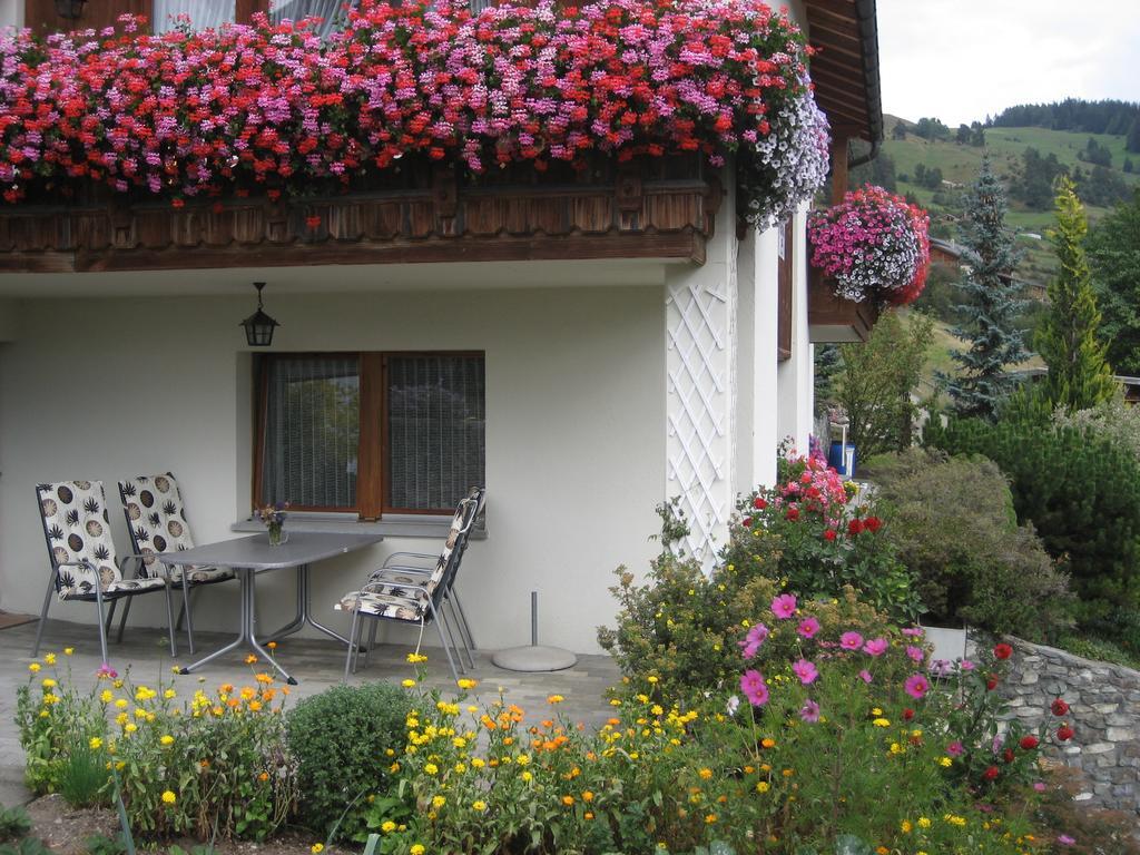 Chasa Plajet Apartment Ramosch Exterior foto